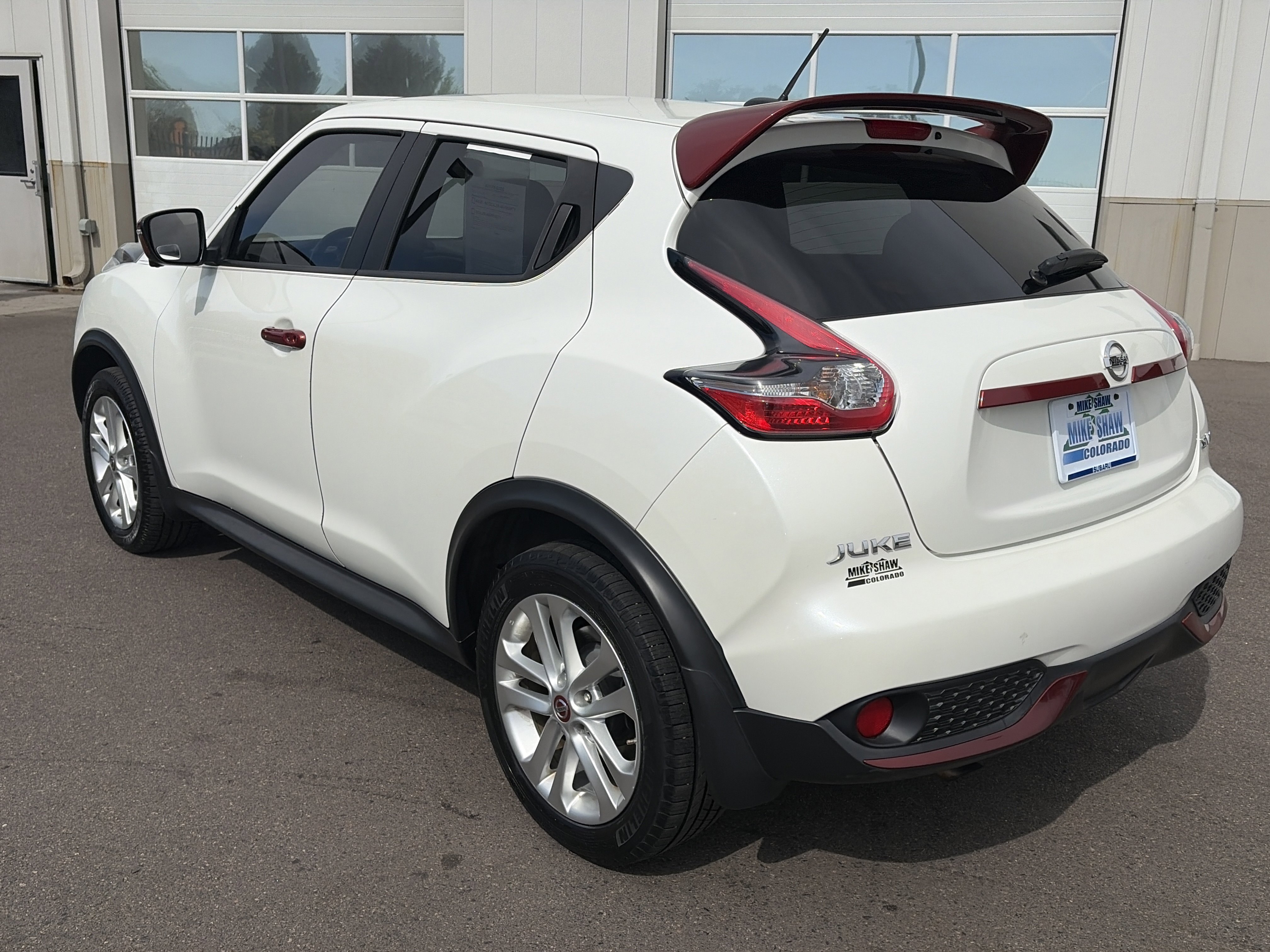 Used 2015 Nissan Juke SV w/ Technology Package AWD/4WD image 7