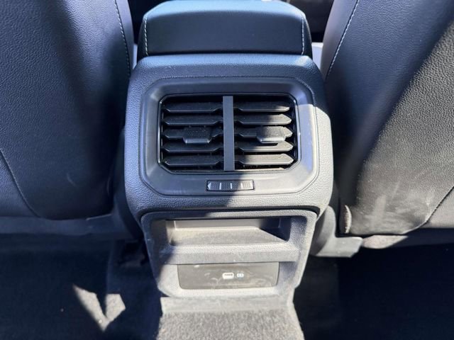 Used 2023 Volkswagen Taos SEL image 17