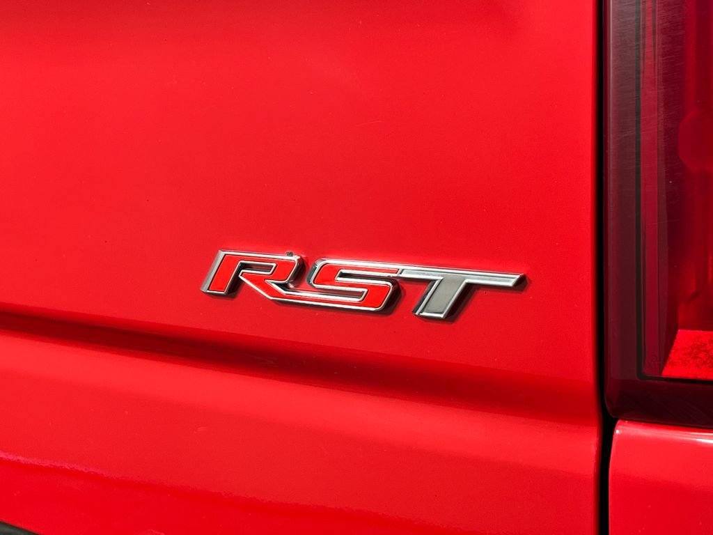 Used 2021 Chevrolet Silverado 1500 RST w/ Bed Protection Package AWD/4WD image 22