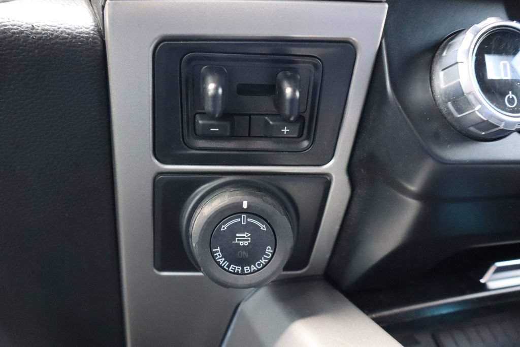 Used 2022 Ford F350 Lariat w/ Lariat Ultimate Package AWD/4WD image 12