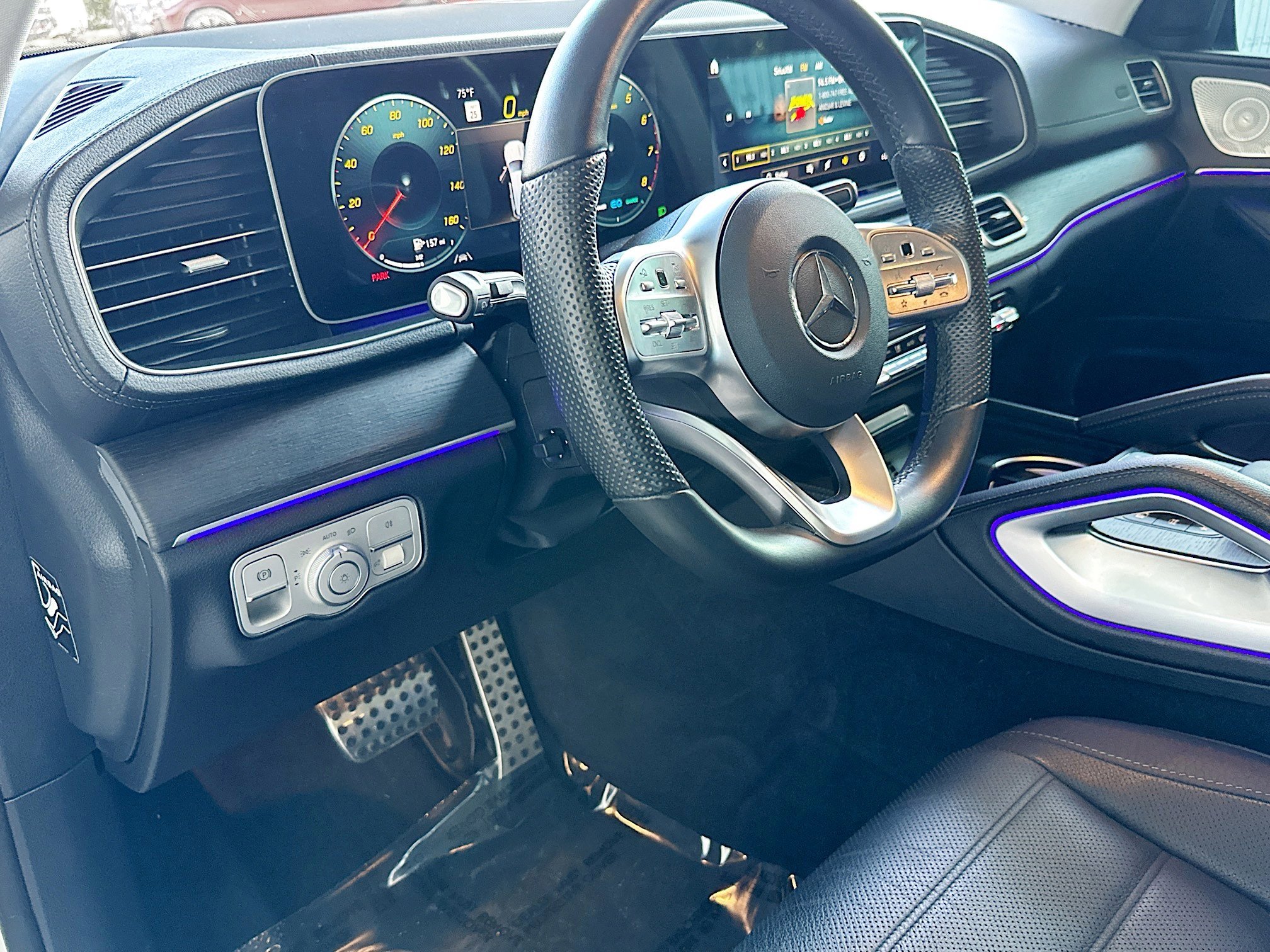 Used 2023 Mercedes-Benz GLS 580 4MATIC image 9