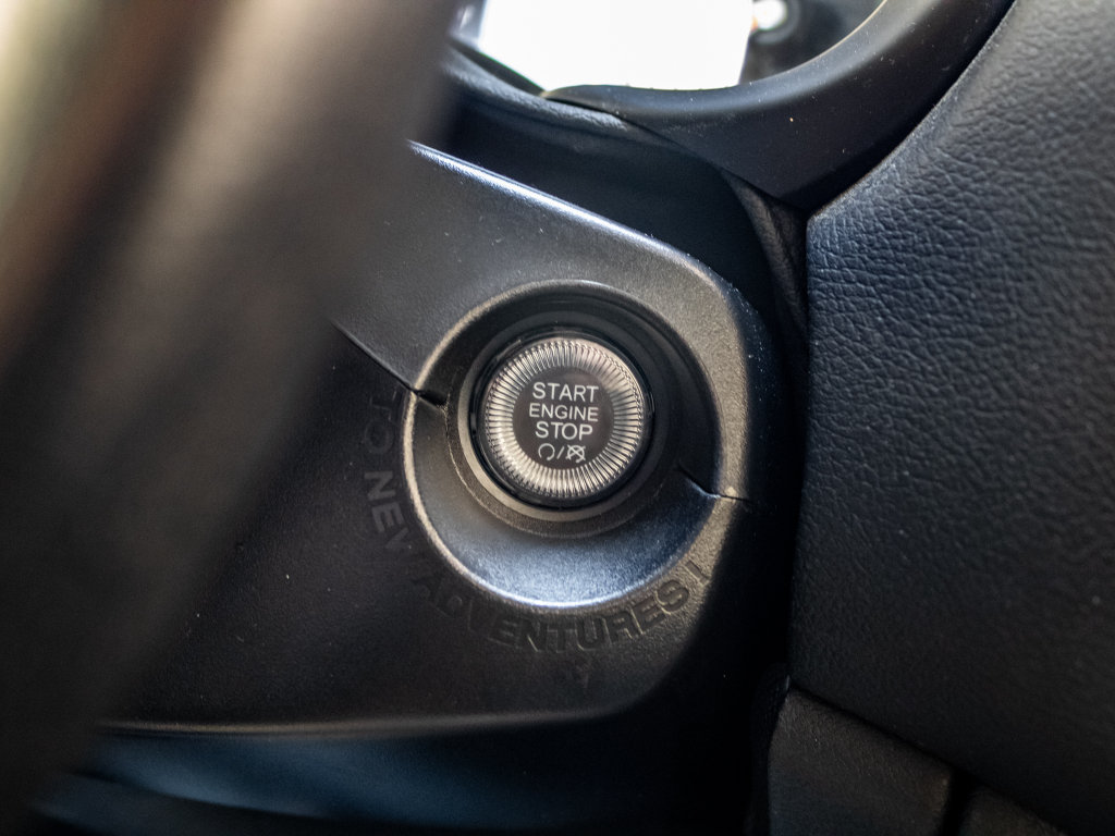 Used 2023 Jeep Renegade Limited AWD/4WD image 28