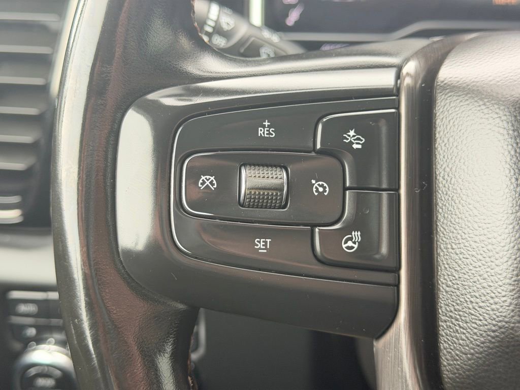 Used 2024 GMC Sierra 2500 AT4 w/ Technology Package AWD/4WD image 18