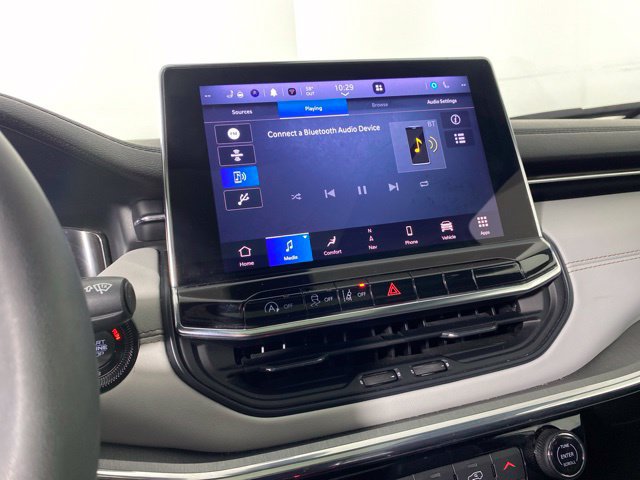 Used 2023 Jeep Compass Limited w/ Elite Group AWD/4WD image 17