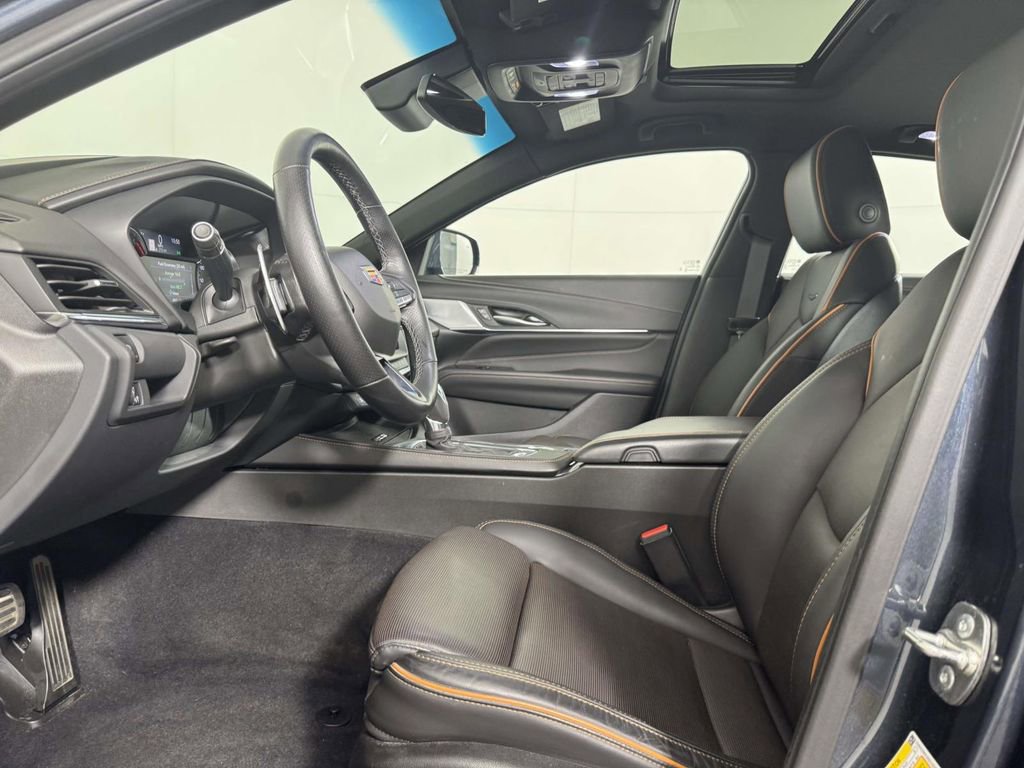 Used 2025 Cadillac CT4 Sport image 4