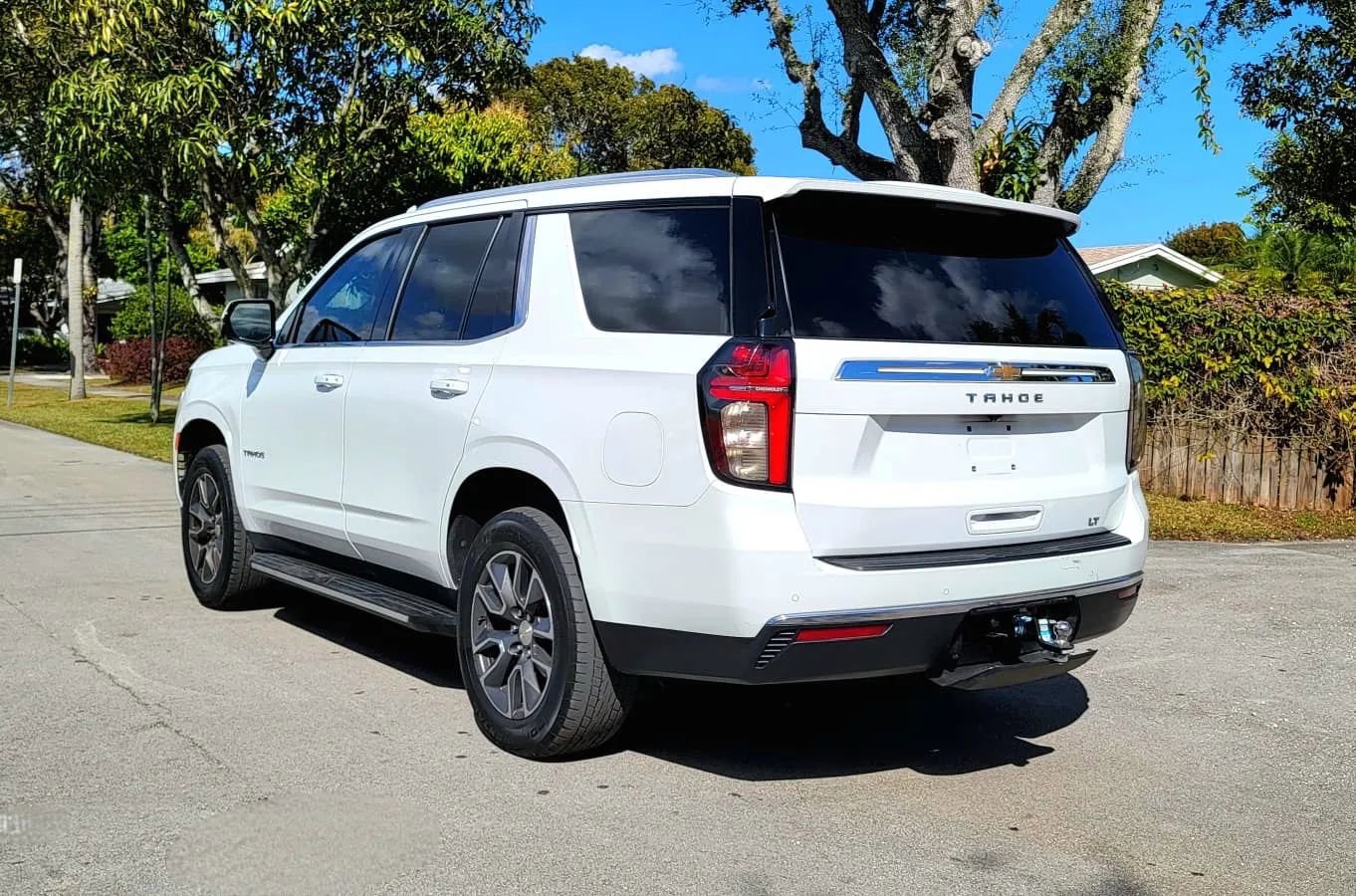 Used 2021 Chevrolet Tahoe LT w/ LT Signature Package image 12