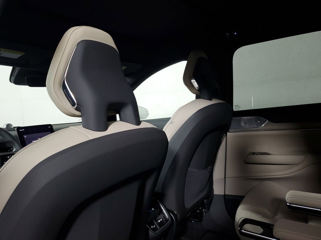 Used 2025 Volvo EX90 Ultra image 15