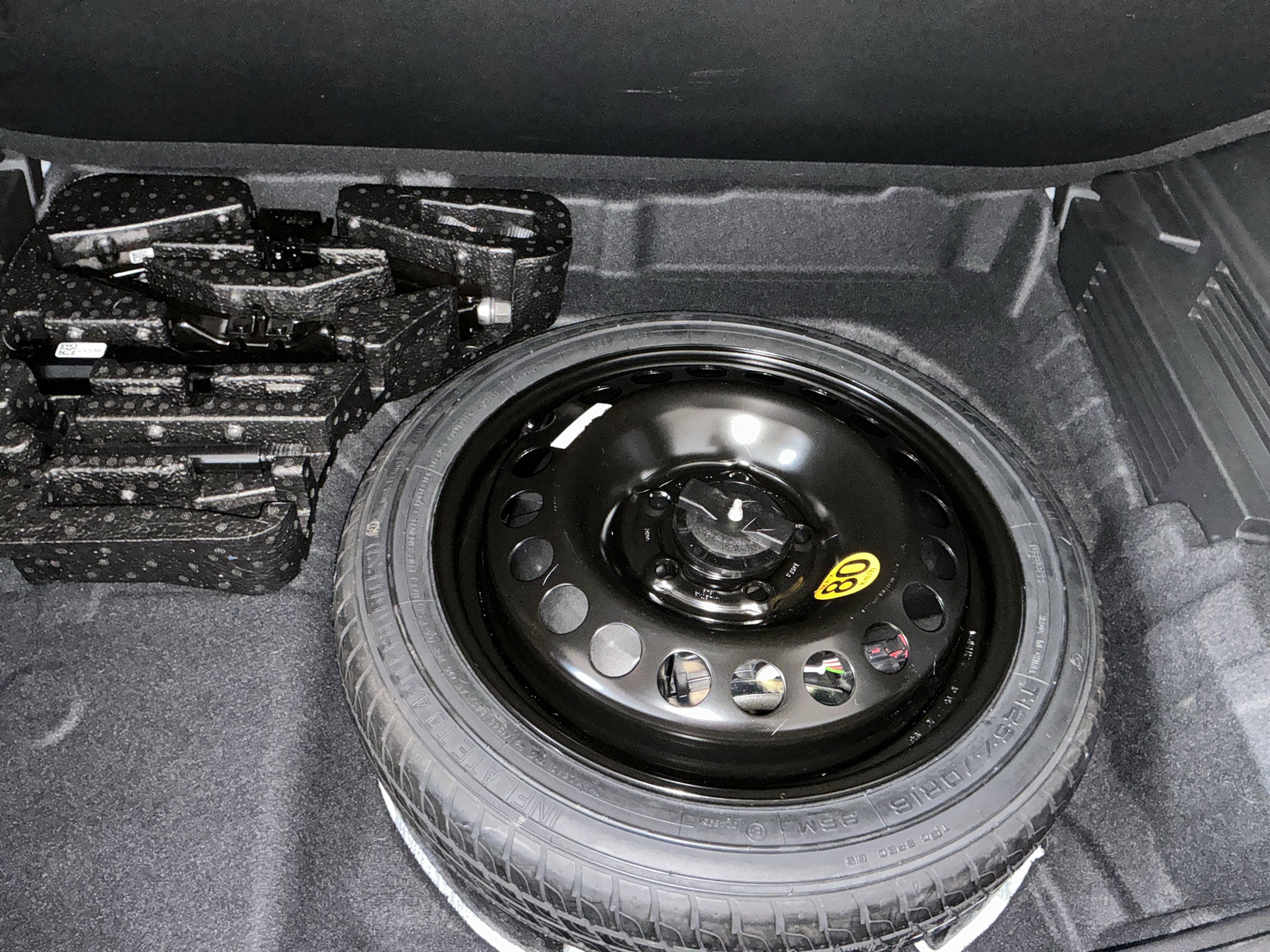 Used 2023 Chevrolet TrailBlazer RS w/ Sun and Liftgate Package image 28