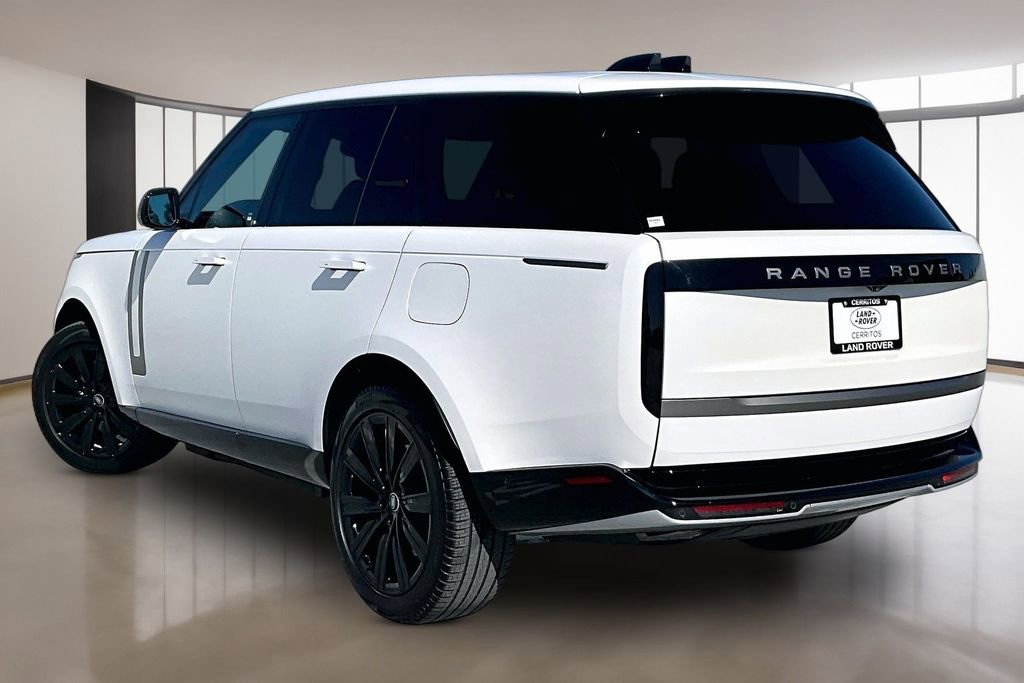 Used 2025 Land Rover Range Rover SE image 4