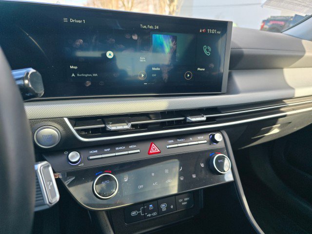 Used 2025 Hyundai Sonata SEL FWD image 34