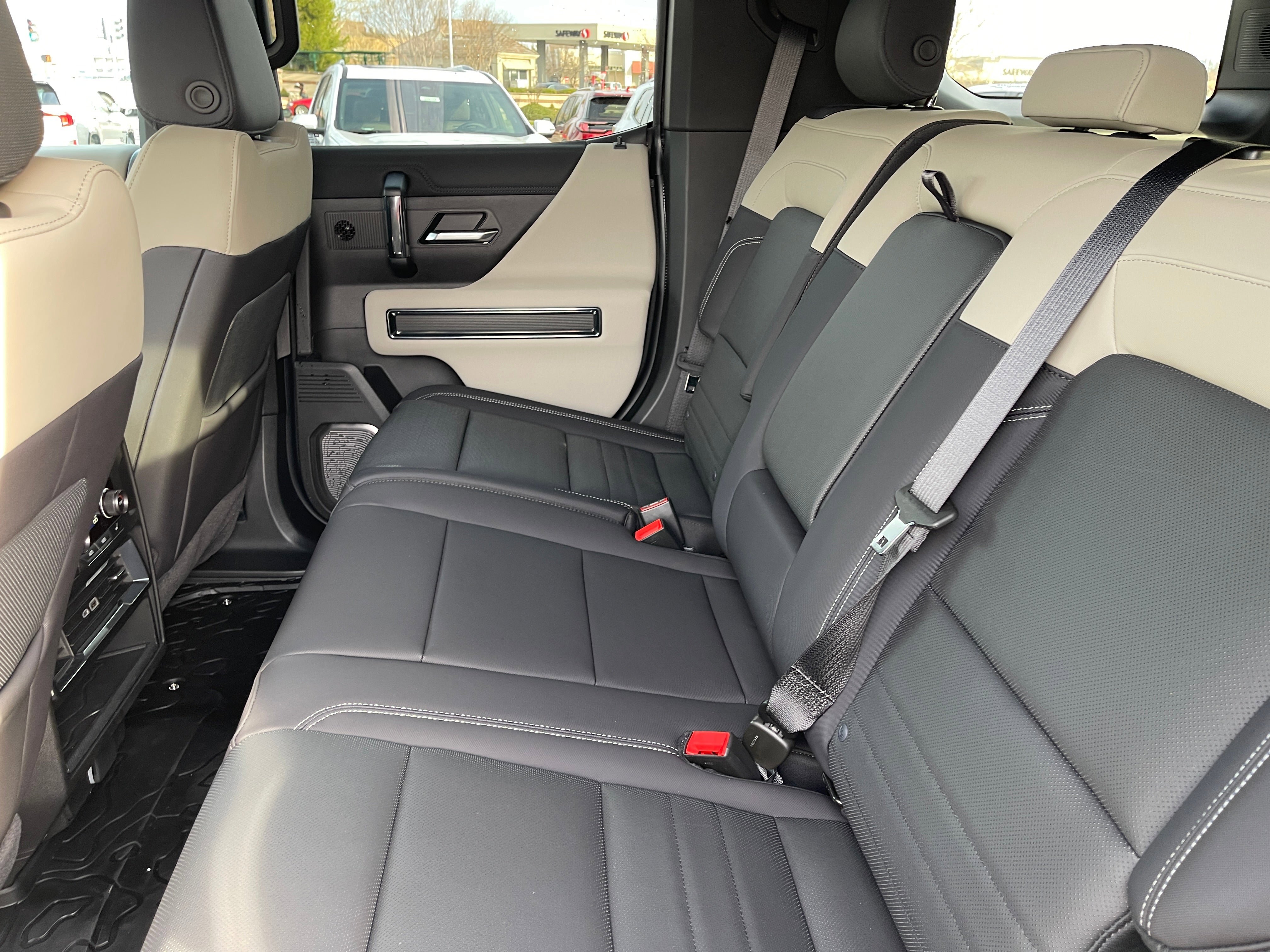 Used 2026 GMC Hummer EV SUV image 18