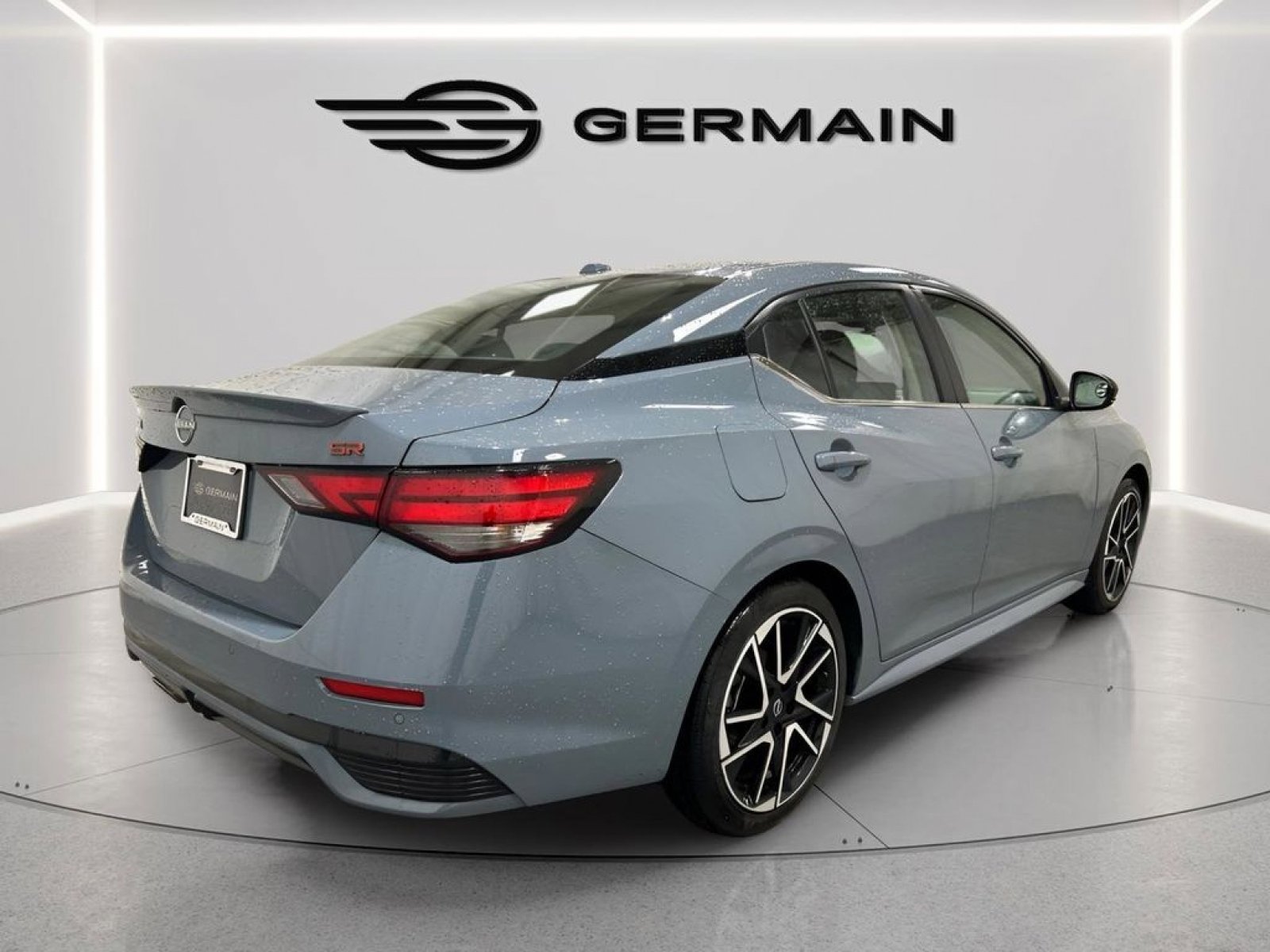 Used 2025 Nissan Sentra SR image 6