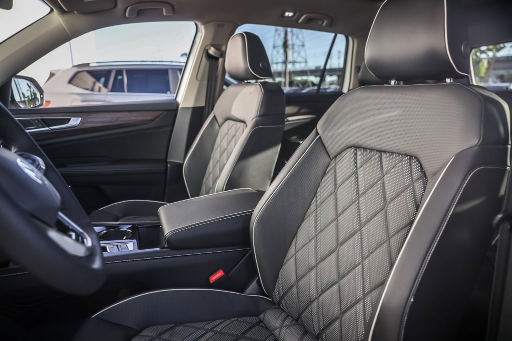 New 2026 Volkswagen Atlas SEL Premium R-Line image 8