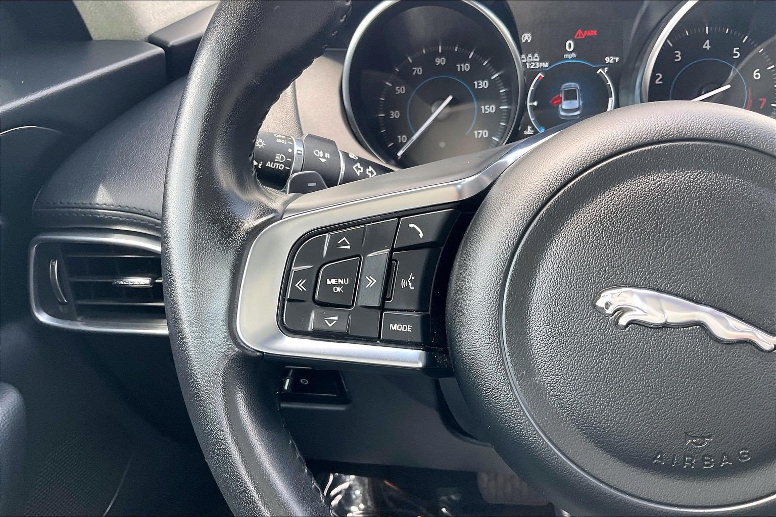 Used 2020 Jaguar F-PACE Prestige AWD/4WD image 22