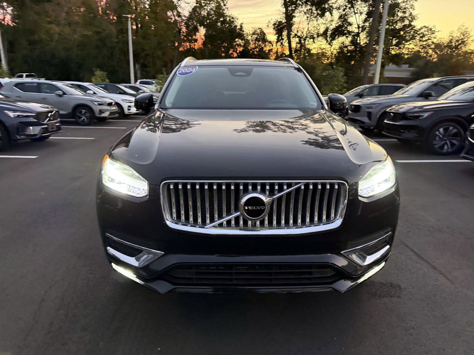 Certified 2024 Volvo XC90 B5 Core image 8