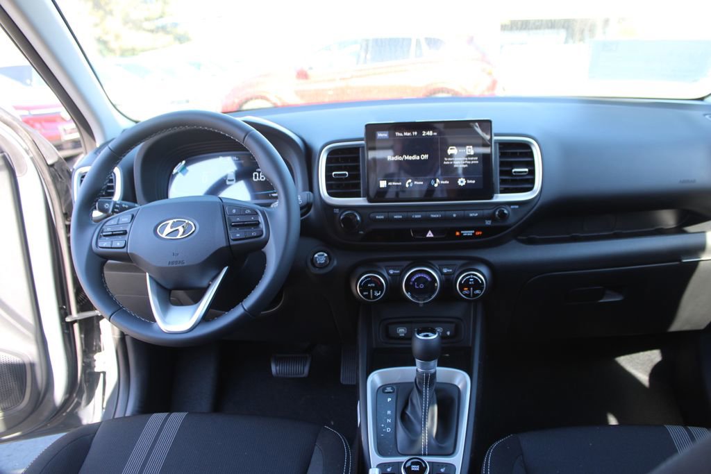 New 2026 Hyundai Venue SEL FWD image 17