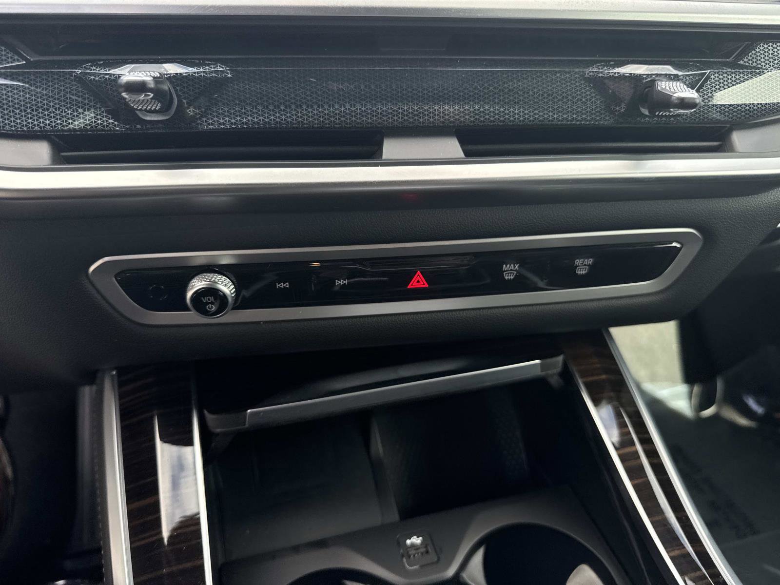 Certified 2025 BMW X5 xDrive40i w/ Premium Package image 25