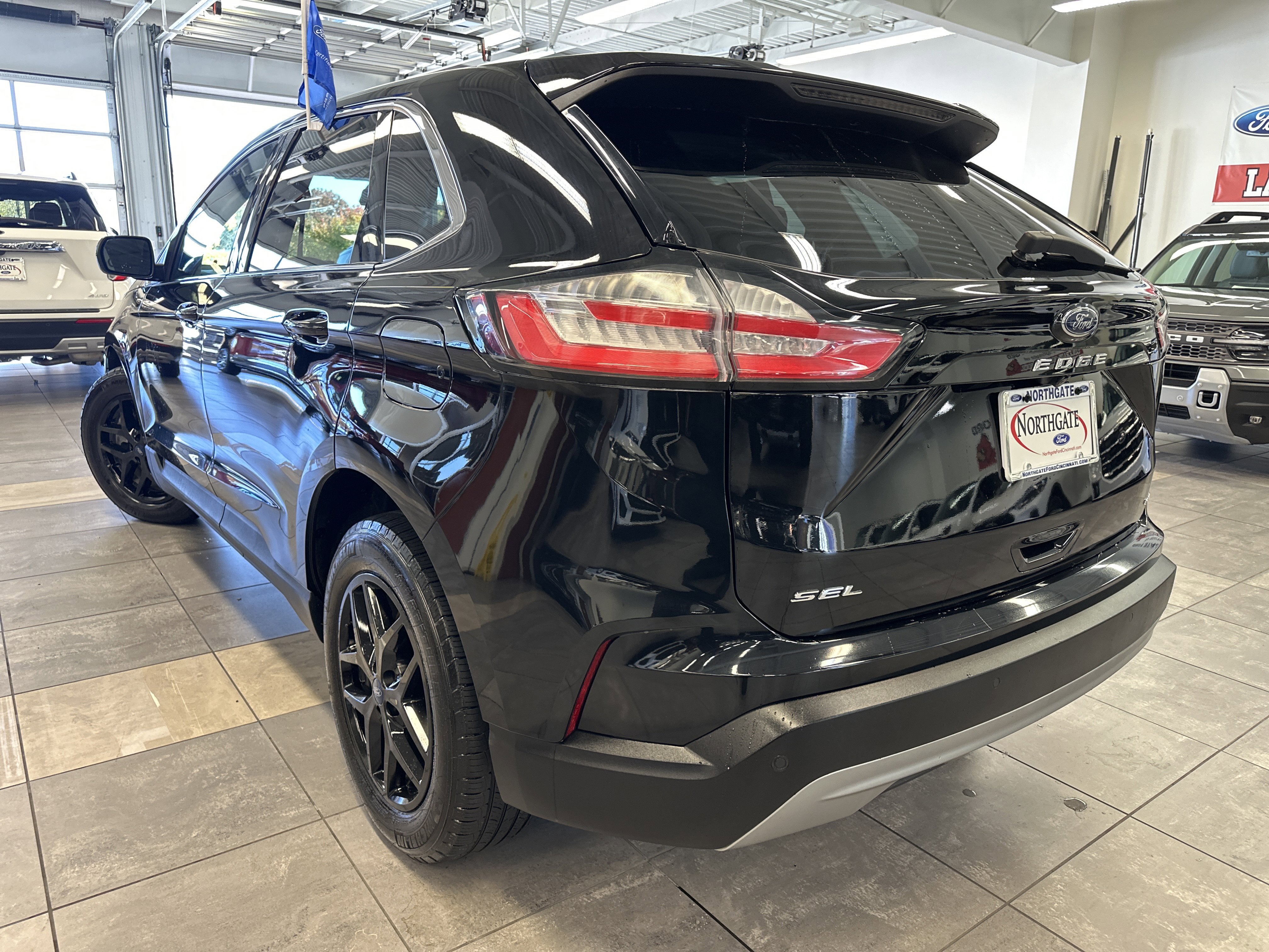 Certified 2022 Ford Edge SEL w/ Convenience Package image 15