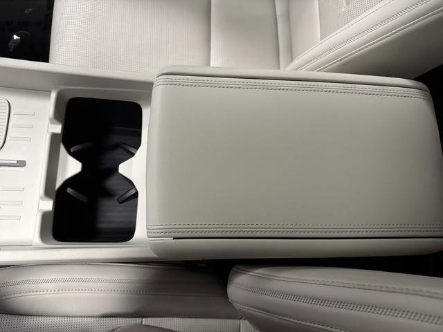 Used 2025 Hyundai Santa Fe Calligraphy image 22