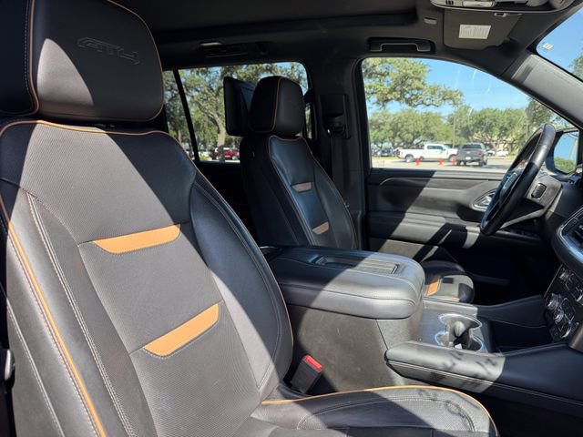 Used 2021 GMC Yukon XL AT4 w/ AT4 Premium Plus Package AWD/4WD image 16