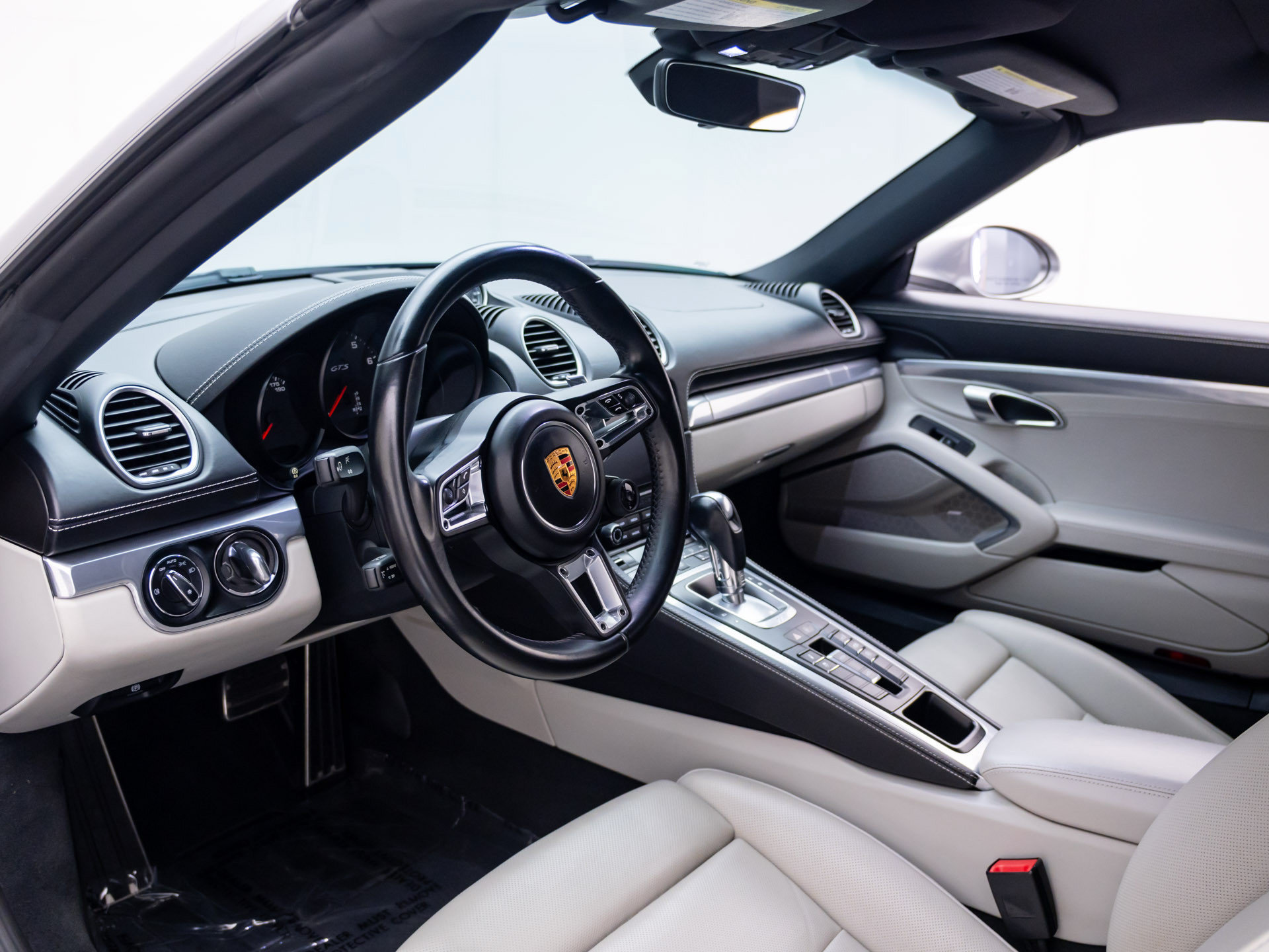 Used 2019 Porsche 718 Boxster GTS RWD image 4