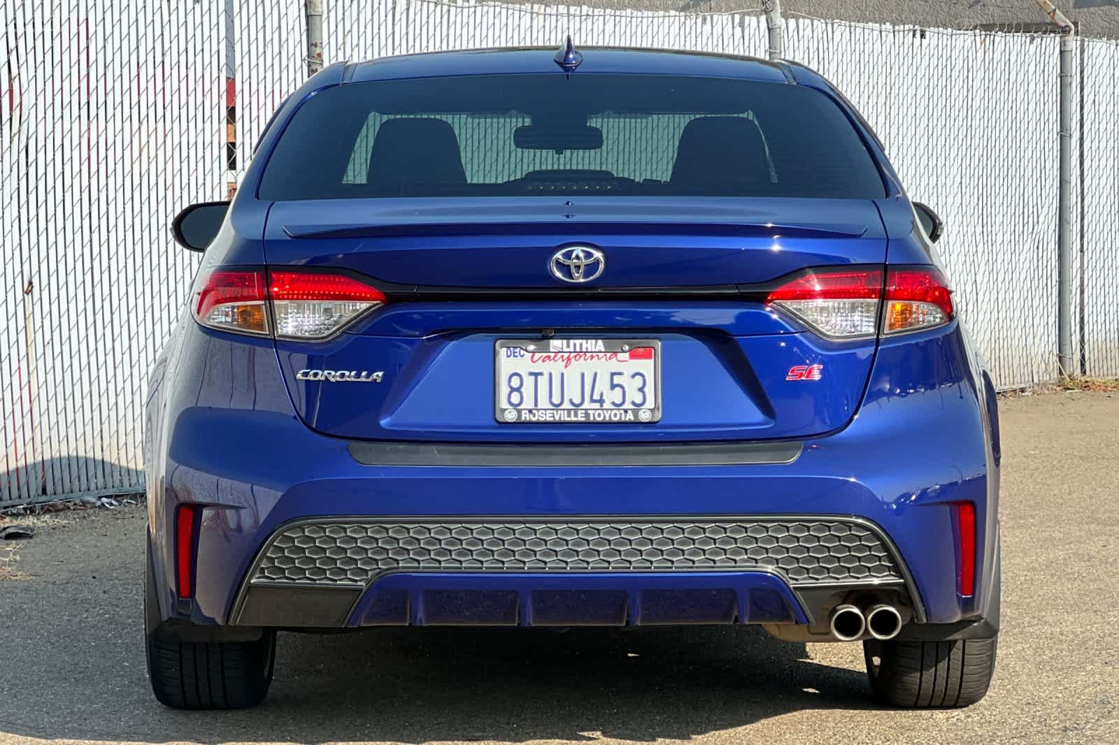Used 2021 Toyota Corolla SE w/ SE Premium Package FWD image 4