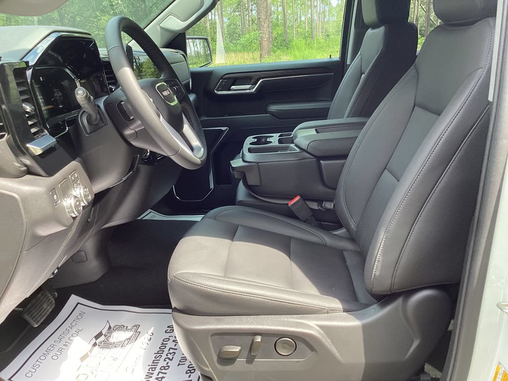 Used 2026 GMC Sierra 1500 SLT RWD image 13
