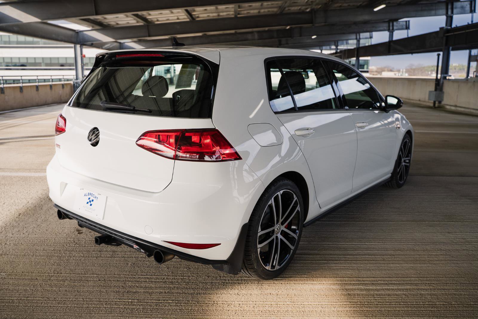 Used 2017 Volkswagen GTI Sport image 6