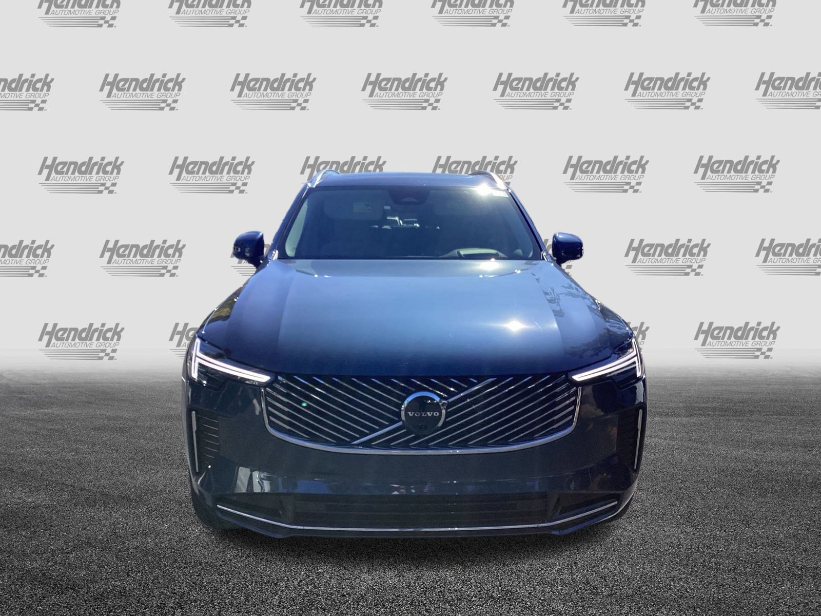 New 2026 Volvo XC90 B6 Ultra image 3