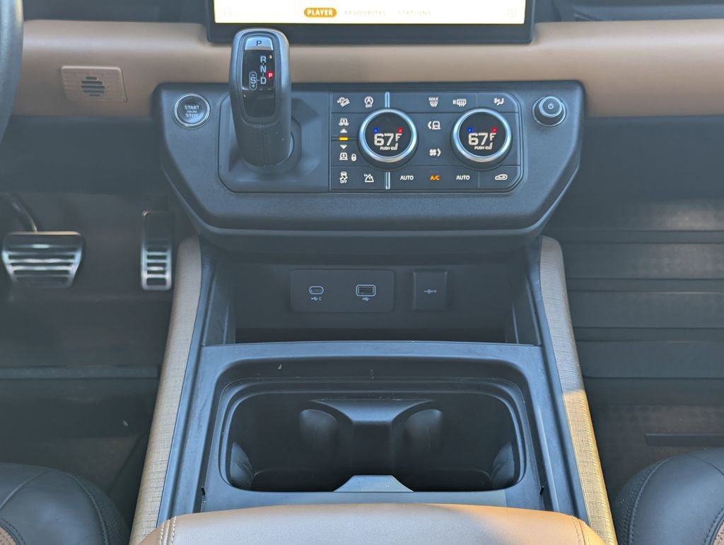Used 2023 Land Rover Defender 130 X image 17