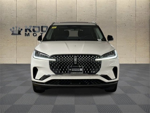 Used 2025 Lincoln Aviator AWD w/ Equipment Group 101A image 2