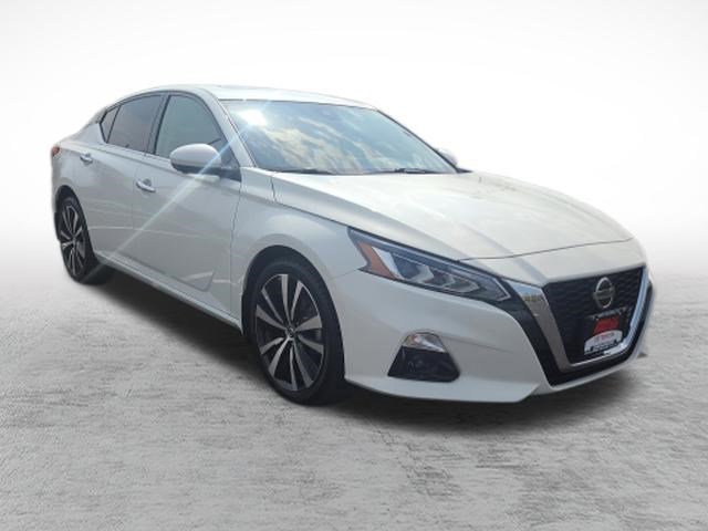Used 2022 Nissan Altima 2.5 Platinum image 3