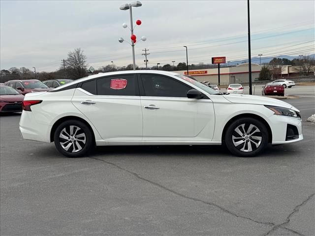 Certified 2025 Nissan Altima 2.5 S video 2