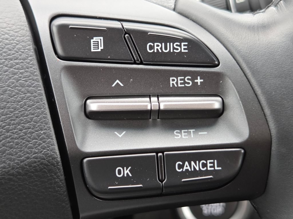 Used 2020 Hyundai Kona SEL Plus AWD/4WD image 12