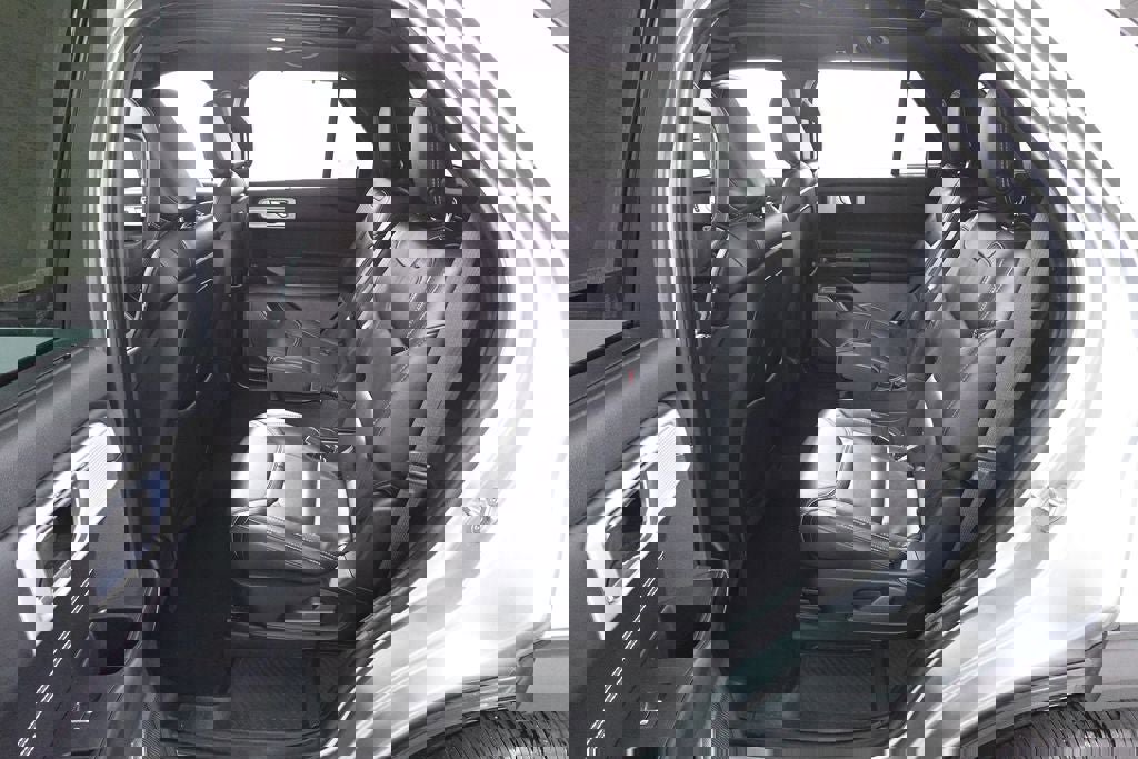 Used 2020 Ford Explorer ST w/ ST Street Pack image 25