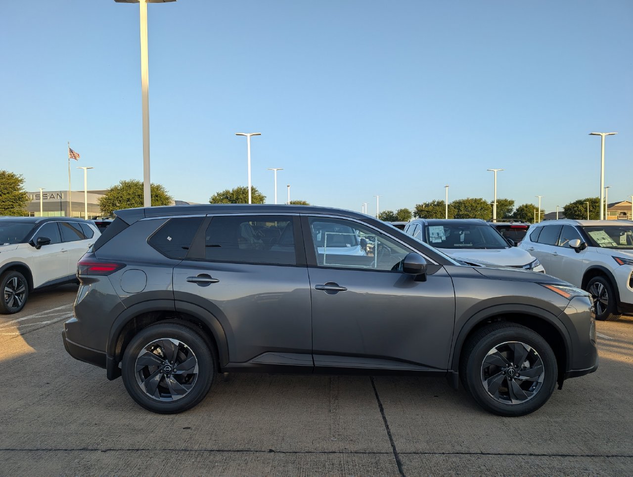 New 2025 Nissan Rogue SV FWD image 3