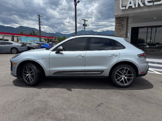Used 2024 Porsche Macan Turbo AWD/4WD image 8