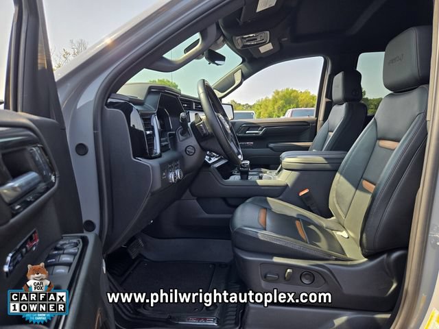 Used 2024 GMC Sierra 1500 AT4 w/ Technology Package AWD/4WD image 9