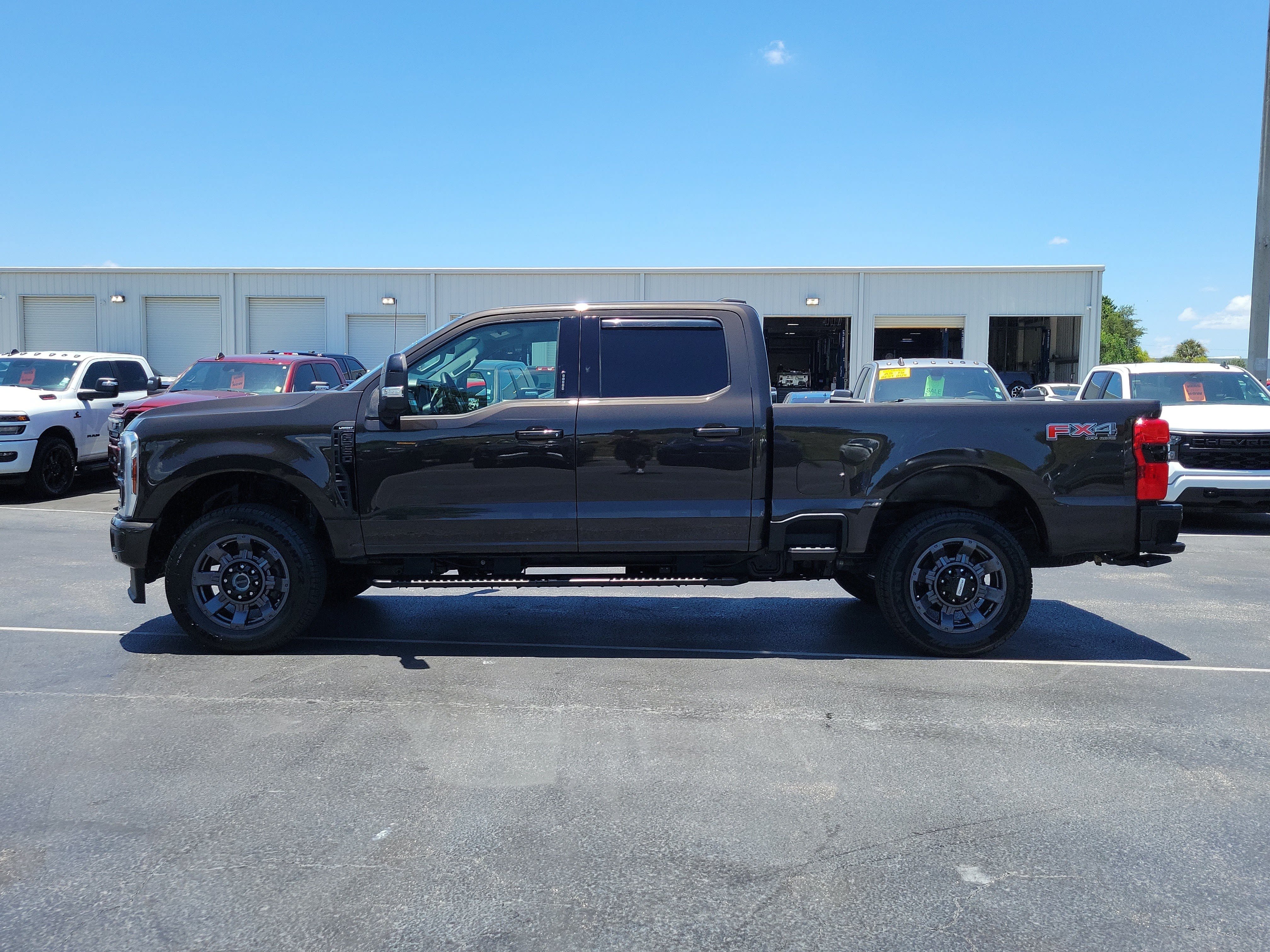 Used 2024 Ford F250 Lariat w/ Lariat Ultimate Package AWD/4WD image 6