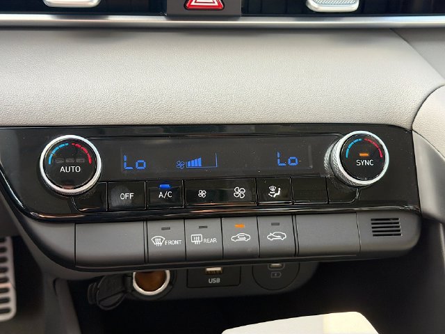 Certified 2026 Hyundai Elantra Sport FWD image 16