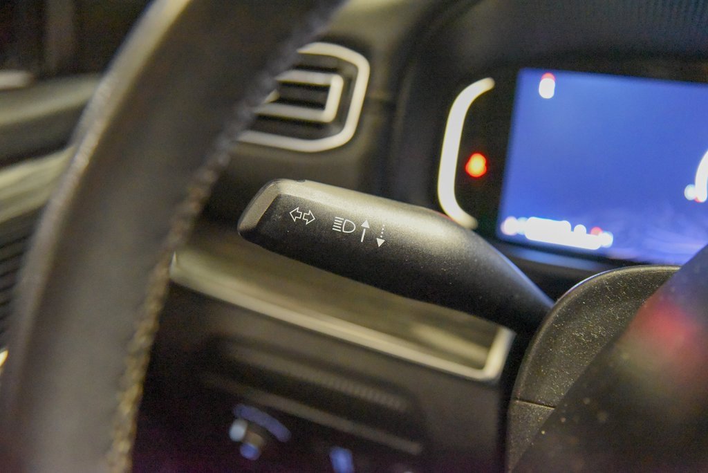 Used 2022 Jeep Wagoneer Series II w/ Rear Seat Video Group 1 image 29