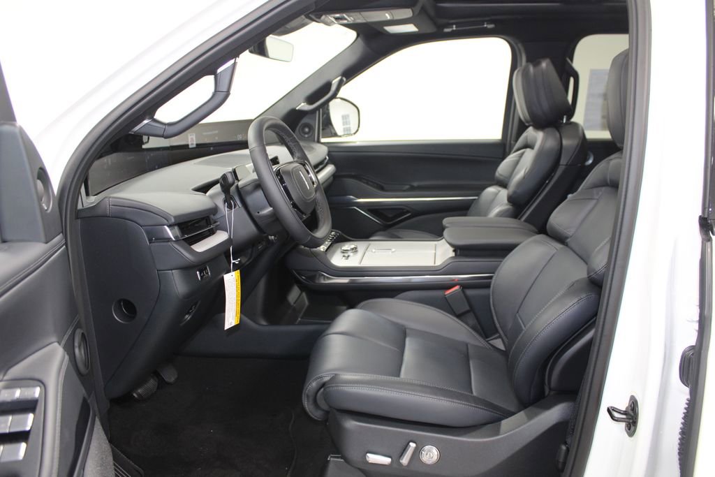 New 2025 Lincoln Navigator L Reserve w/ Jet Appearance Package image 23