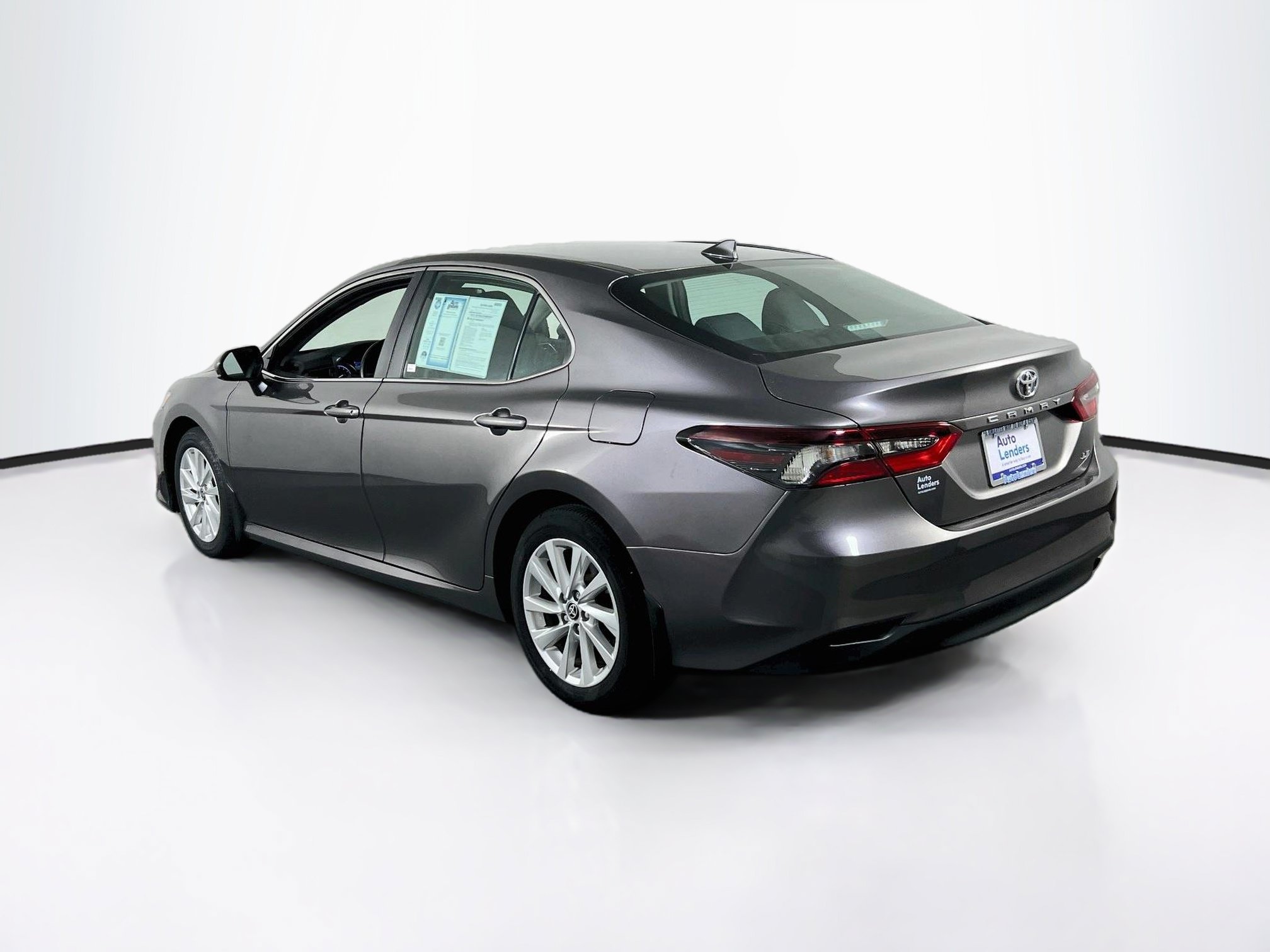 Used 2023 Toyota Camry LE FWD image 7