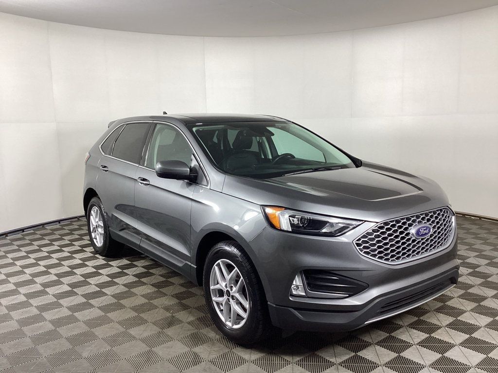 Used 2023 Ford Edge SEL w/ Convenience Package