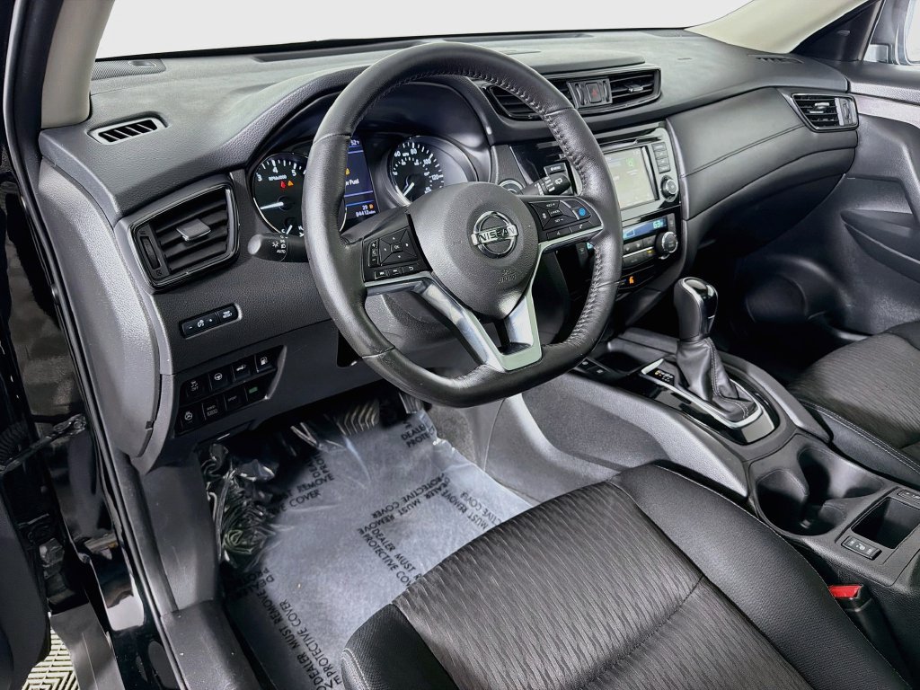 Used 2019 Nissan Rogue SV w/ Sun & Sound Touring Package AWD/4WD image 9