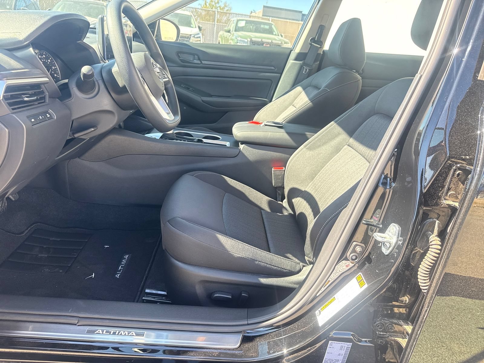 New 2026 Nissan Altima 2.5 SV w/ SV Special Edition Package FWD image 10