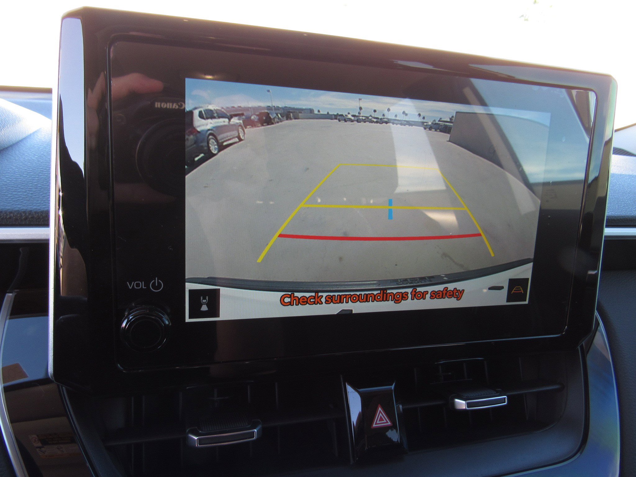 Used 2025 Toyota Corolla Cross XLE image 21