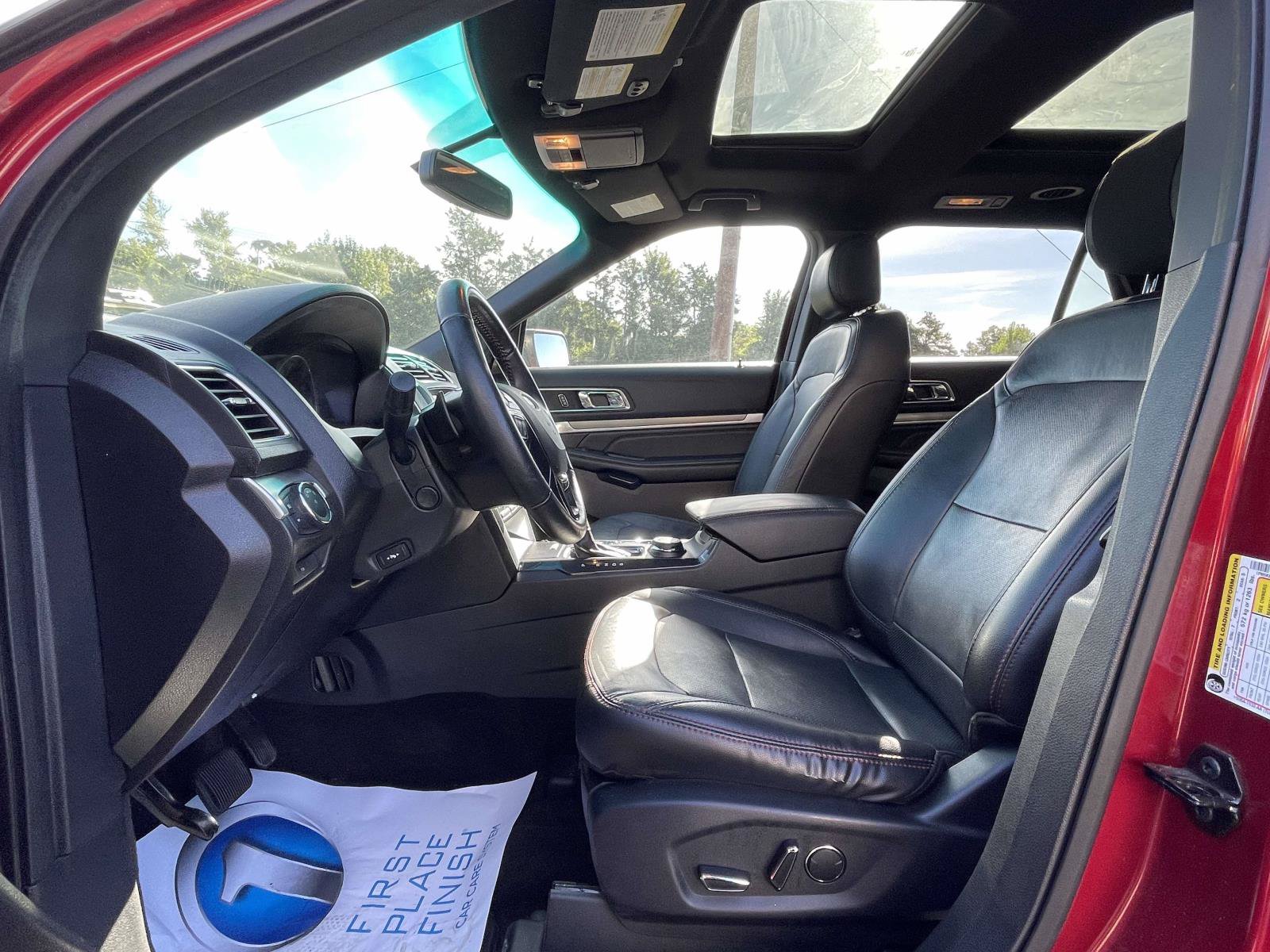 Used 2017 Ford Explorer Sport w/ Equipment Group 401A AWD/4WD image 17