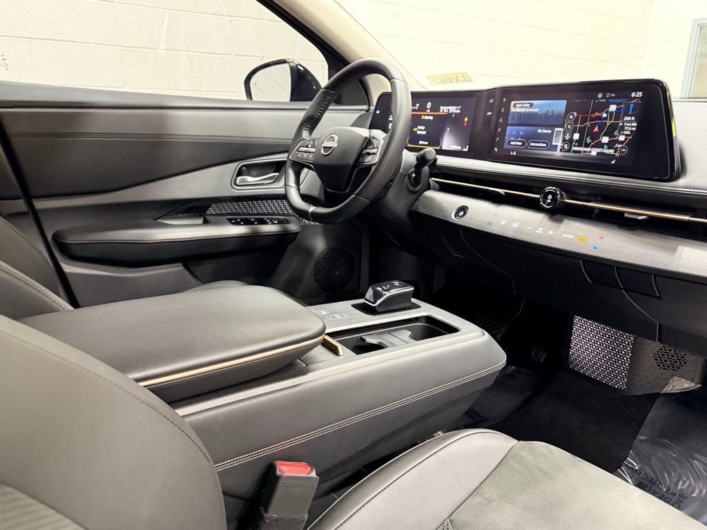 Used 2023 Nissan Ariya AWD image 38