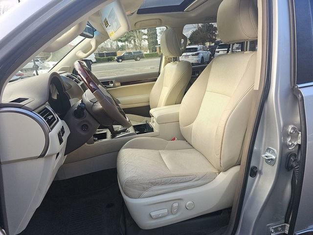 Used 2017 Lexus GX 460 image 9